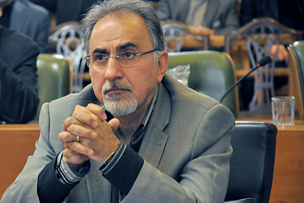 واکنش روزنامه اطلاعات به دخالت دادستان کل در استعفای شهردار تهران