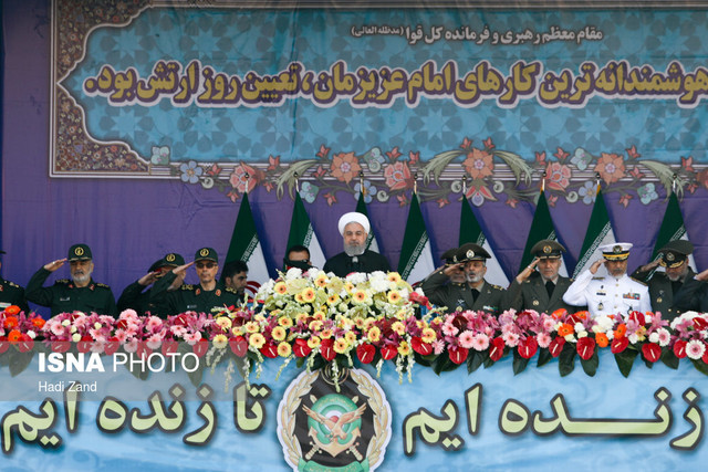 رییس جمهور : به اقتدار و قدرتهای نظامی خود توام با تنشزدایی ادامه می دهیم