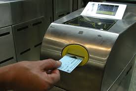 فرمانداری با افزایش نرخ بلیت مترو موافقت کرد/ رانندگان تاکسی فعلا حق افزایش کرایه ندارند