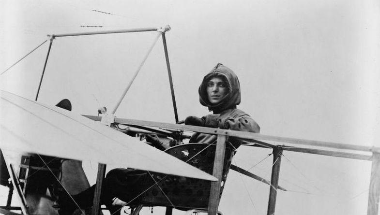 اخبار,اخبارگوناگون, نخستین خلبان زن