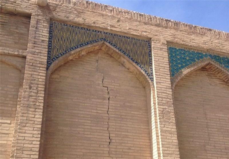 واکنش میراث فرهنگی اصفهان به ترکهای پل خواجو: هیچ مشکل خاصی وجود ندارد