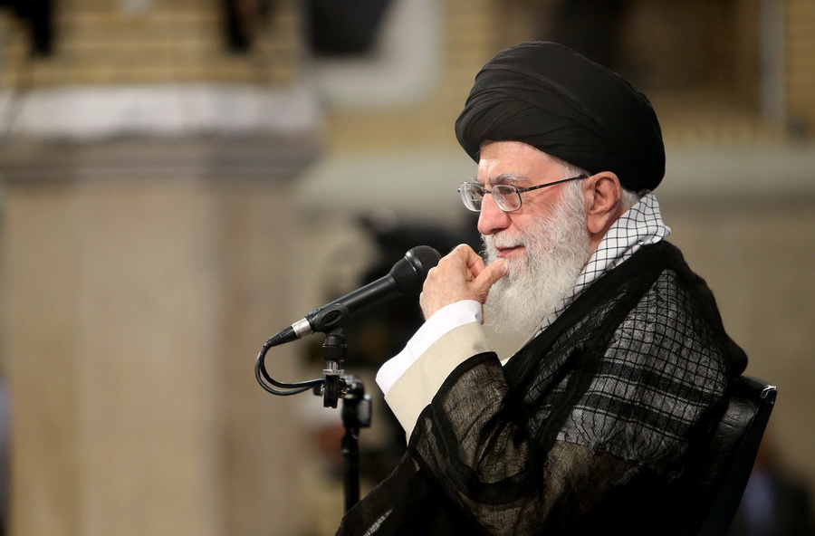 رهبر انقلاب: نخست وزیر رژیم صهیونیستی فرقی با شمر ندارد/ راهحل ایران برای مسئله فلسطین رفراندوم از فلسطینیان است