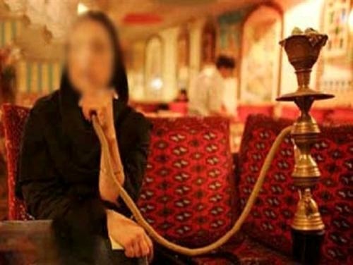 نگرانی از مصرف رو به رشد قلیان در بین خانمها و جوانان/ اغلب مغازههای قلیان فروشی مجوز ندارند