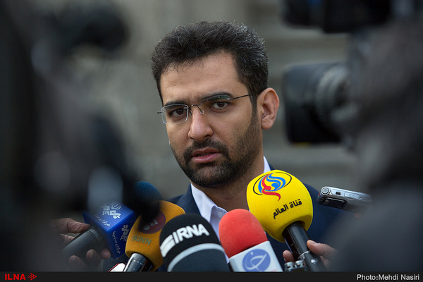 آذری جهرمی ؛ برخی در ایران دنبال بستن شبکههای اجتماعی هستند/ پیشنهاد ورود فناوری بلاکچین به کتابخانه ملی