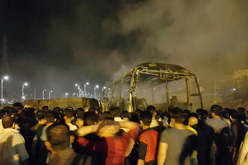 دادستان: پارگی شیلنگ ترمز تانکر حمل سوخت، علت اولیه حادثه تصادف سنندج گزارش شده / عراقی بودن تانکر و راننده آن صحت ندارد