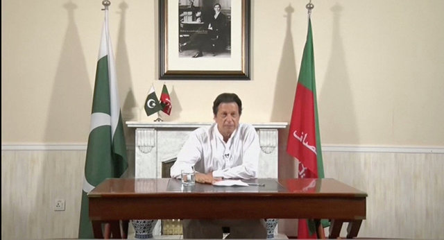 تماس تلفنی پادشاه عربستان با عمران خان/تهران و ریاض اولین مقاصد سفر نخستوزیر جدید پاکستان