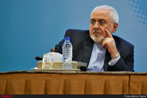 ظریف : در داخل تلاش شد امید مردم را به یاس تبدیل کنند/ جناحهای سیاسی در اتاق جنگ اقتصادی آمریکا بازی نکنند