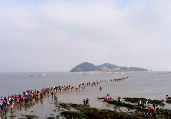 پدیده شكافته شدن دریا,جزیره چیندو