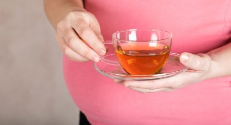 مصرف مایعات مضر در بارداری