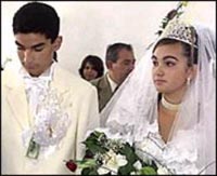 ازدواج دختر پادشاه كولي هاي روماني در 12 سالگي! 