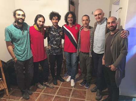 آهنگ های گروه داماهی, خواننده ایرانی