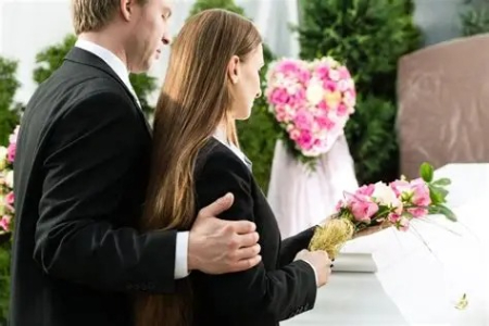 دیه مناسب برای مراسم ختم, هدیه عزا
