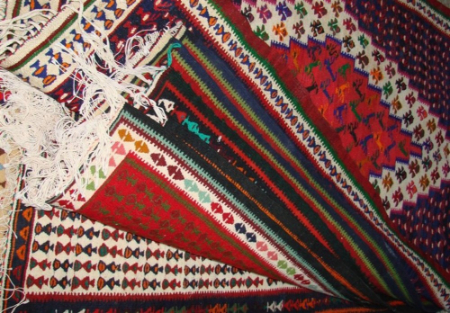 نقوش گلیم هرسین, گلیم دستباف هرسین