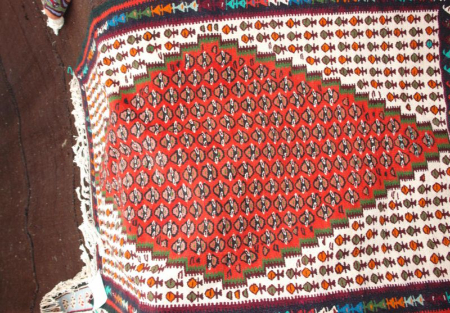 نقوش گلیم هرسین, گلیم دستباف هرسین