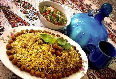  چکدرمه از غذاهای سنتی ترکمن, لیست غذاهای ترکمن, باسترمه پلو غذای محلی ترکمن