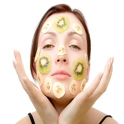 طریقه استفاده از میوه برای آرایش نمودن پوست