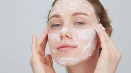 ضررهای لایه‌برداری نادرست پوست