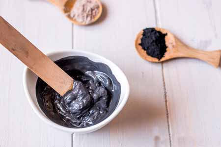 [عکس: charcoal-mask-benefits-2.jpg]