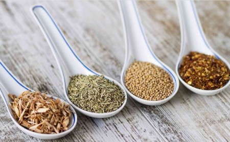 نحوه استفاده از پودر مورد برای مو