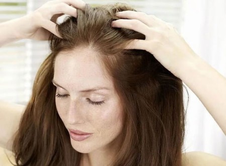 علائم ریزش مو در زنان بالای 40 سال
