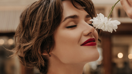 رژ لب مناسب برای لبهای خشک رژ لب مناسب برای لبهای خشک