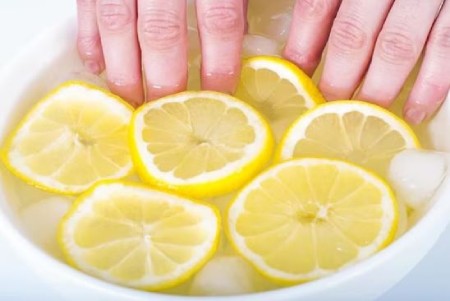 چگونه ناخن های خود را تقویت کنیم