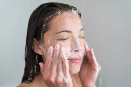 بهترین روش پاکسازی عمیق پوست صورت