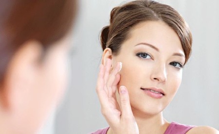 چگونه کم سن و سال به نظر برسیم