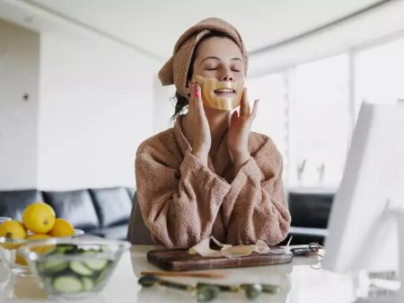 پوست شفاف با میوه