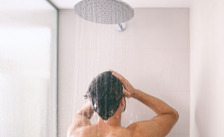 نحوه صحیح شستن موها,روش صحیح شستن مو,موهایمان را چگونه بشوییم