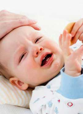 تب کردن نوزادان,علت تب نوزاد,پیشگیری از تب کودک