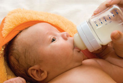 خواص شیر مادر,خاصیت شیر مادر