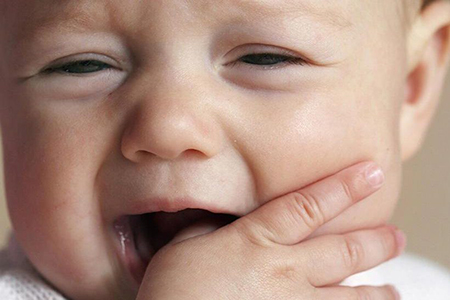 علائم دندون دراوردن نوزاد, علایم دندان در آوردن