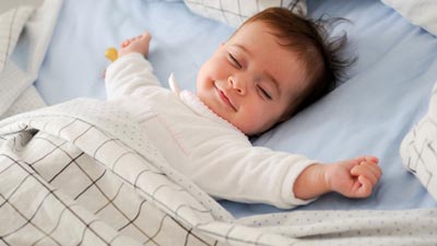 علت کم خوابیدن نوزاد