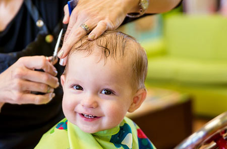 موی نوزاد,راهکارهایی برای کوتاه کردن موی نوزاد,کوتاه کردن موی نوزاد