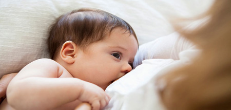 فواید شیر دادن به نوزاد