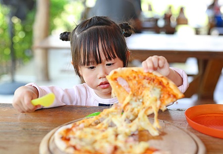 خواص و ضررهای پنیر پیتزا برای کودکان, ترکیبات پنیر پیتزا چیست, بهترین پنیر برای کودکان