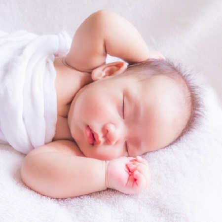 شرایط مناسب برای خواب نوزاد, وضعیت خواب نوزاد, تختخواب مناسب نوزاد