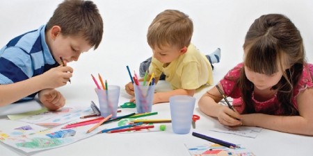 برای کودک نقاشی نکشید