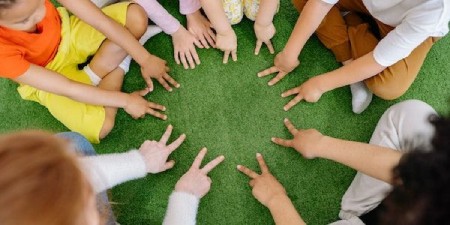 بهترین راهکارهای تقویت مهارت همکاری و همدلی در کودکان