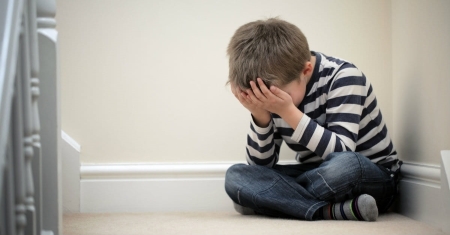 جلوگیری از احساس گناه ناسالم در کودکان, درمان احساس گناه منفی در کودکان, علت احساس گناه در بچه ها