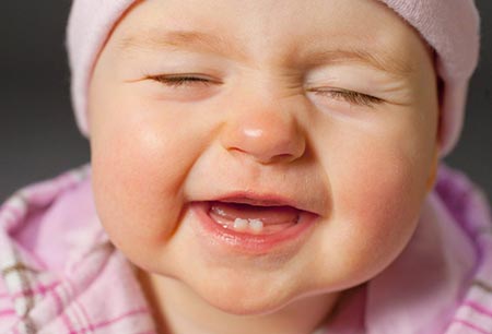 دیر دندان درآوردن نوزاد,علت دیر دندان درآوردن نوزاد