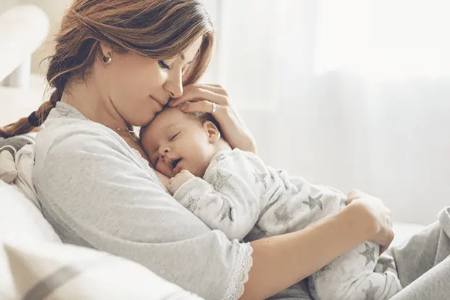 نحوه خواباندن نوزاد به خواب عمیق
