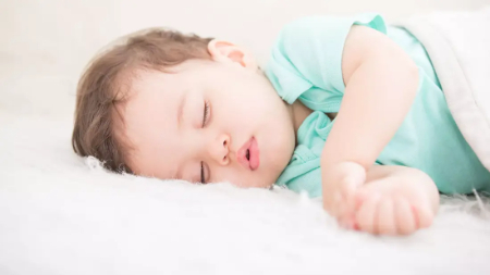 تورم سینه نوزاد