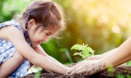 تعامل کودک با طبیعت,سلامت جسم کودک,افزایش خلاقیت کودک