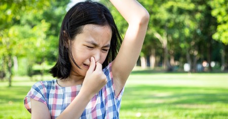 بوی بد بدن کودکان,علت بوی بد بدن کودکان چیست