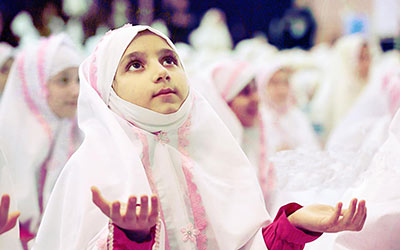 نماز,نماز خواندن کودک,تشویق کودک برای نماز خواندن