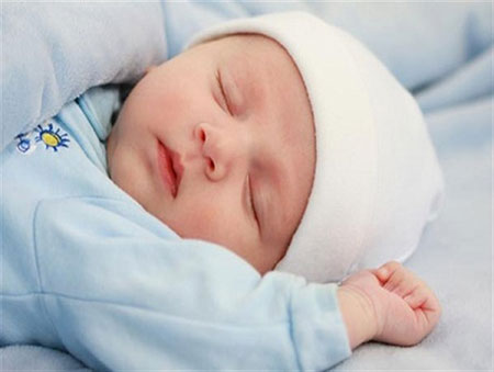 چه غذاهایی برای زردی نوزاد مضراست,زردی در نوزادان,آیا زردی نوزاد باعث خواب آلودگی میشود