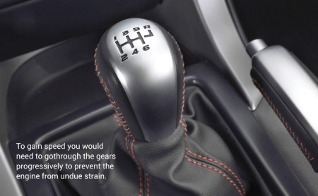 کارهایی که هنگام رانندگی با خودروهای دستی باید انجام ندهید