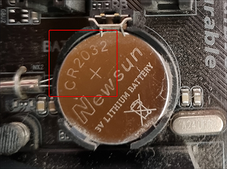 باتری CMOS, نحوه تعویض باتری CMOS, نوع باتری مادربرد رایانه شخصی